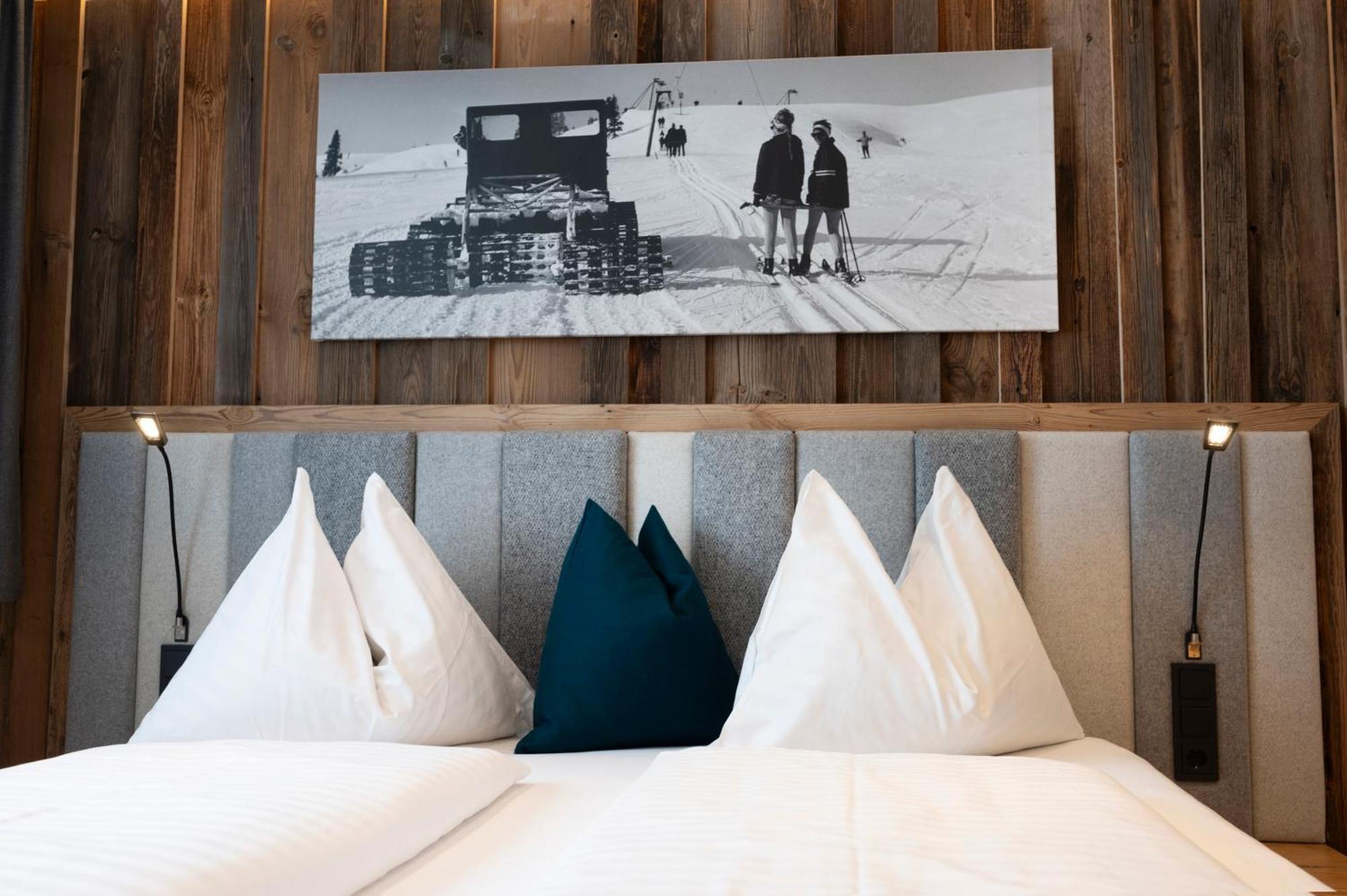 Austria Alpinhotel Ski In Ski Out An Der Edelweissbahn โอเบอร์เทาเอิร์น ภายนอก รูปภาพ