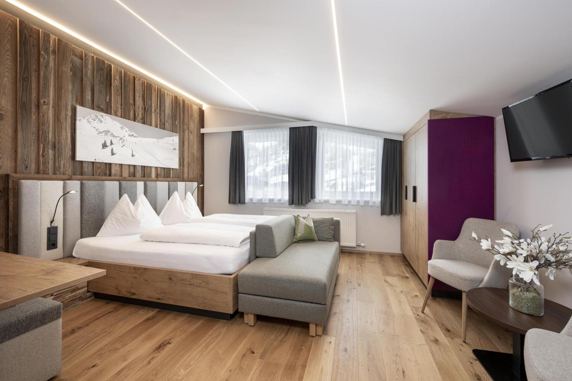 Austria Alpinhotel Ski In Ski Out An Der Edelweissbahn โอเบอร์เทาเอิร์น ภายนอก รูปภาพ